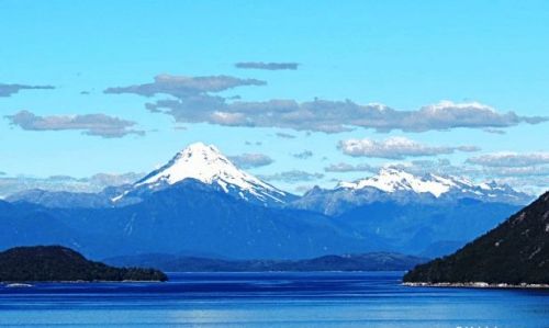 Macellan Boğazı`ndan Geçiş
